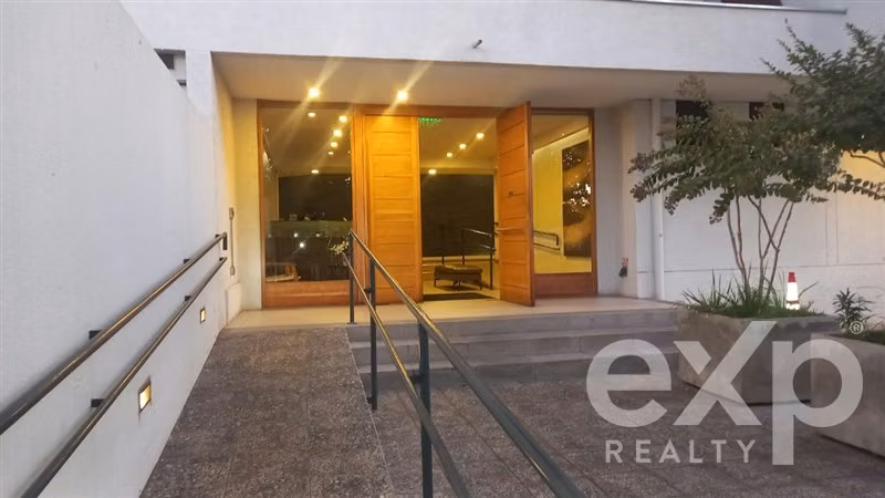 Departamento en venta de 3 dorm. 2 baños 2 est. en Peñalolén