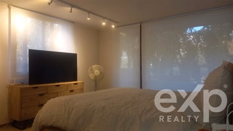 Departamento en venta de 3 dorm. 2 baños 2 est. en Peñalolén