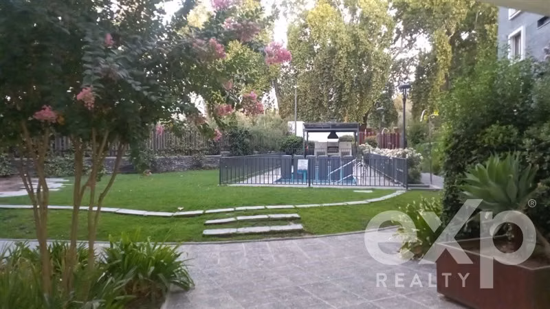 Departamento en venta de 3 dorm. 2 baños 2 est. en Peñalolén