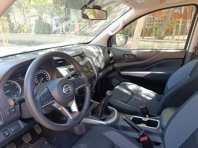 NISSAN NAVARA DC SE 2.3D MT - 2022 | 2580