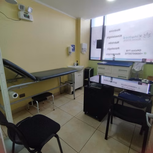 Arriendo oficina, ideal área salud.