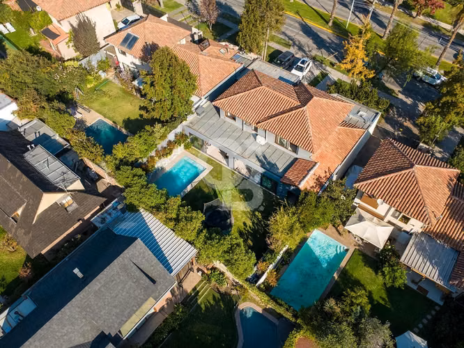 Arriendo Casa en San Carlos de Apoquindo Las Condes