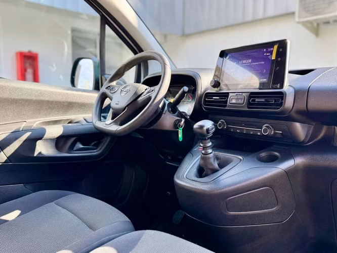 OPEL COMBO 1.5 - 2024 | 2495