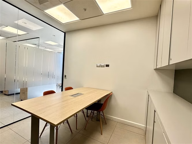Oficina arriendo Las Condes metro Manquehue CentroFinanciero