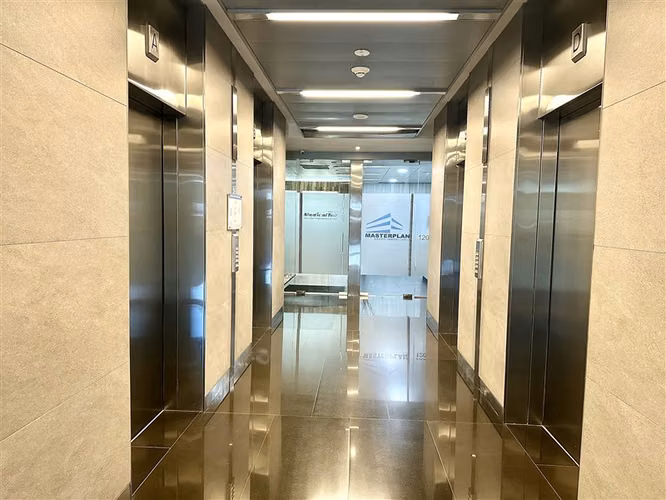 Oficina arriendo Las Condes metro Manquehue CentroFinanciero