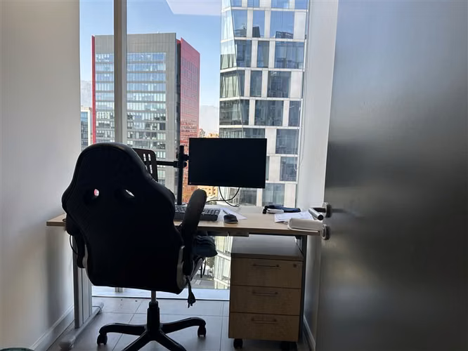 Oficina arriendo Las Condes metro Manquehue CentroFinanciero