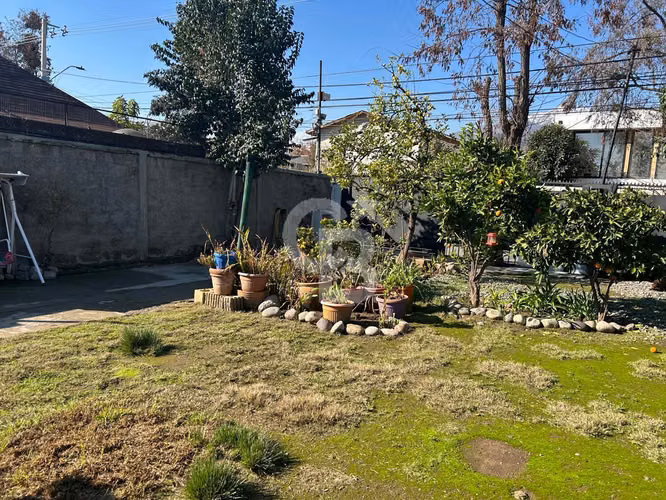 Casa en La Reina: Luminosidad, Espacio y Conexión Ideal - Imagen 21
