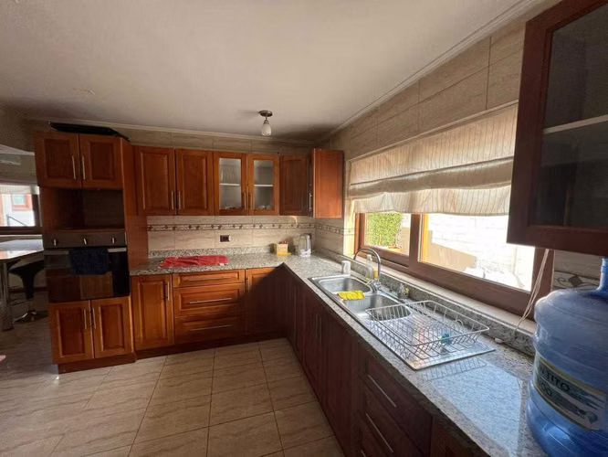 CASA 3 PISOS, PISCINA, 7 DORM, 6 BAÑ, 3 EST (66238)