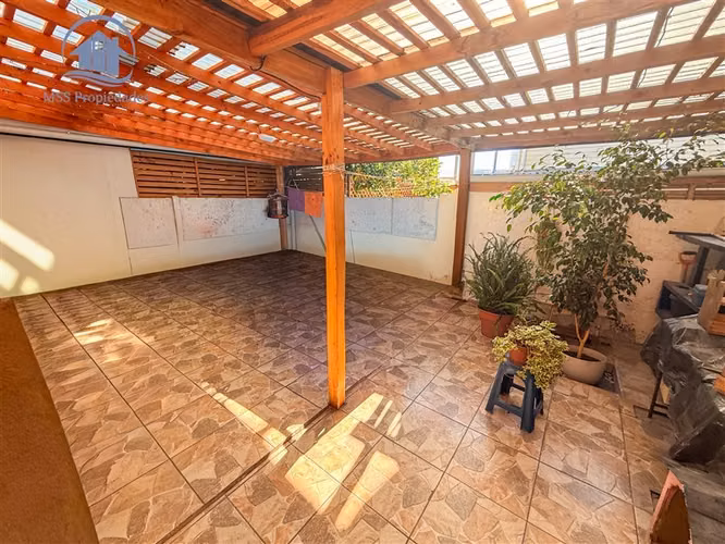 Casa en venta de 3D/1B en San Bernardo