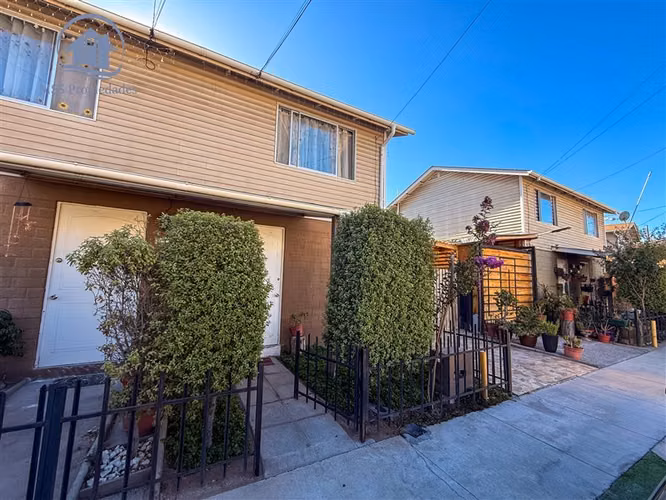 Casa en venta de 3D/1B en San Bernardo