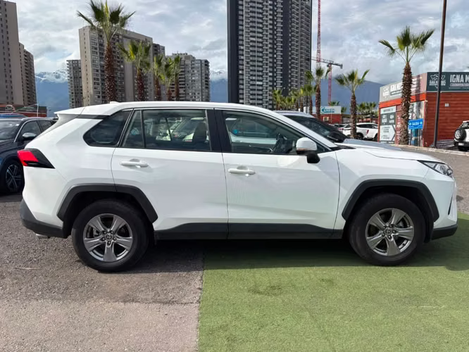 Toyota Rav4  2.0 LE 4X2 CVT AT 5P 2025