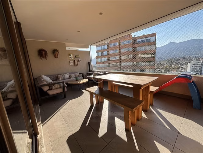 Departamento en venta de 3 dorm. Las Condes, piscina