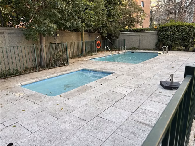 Departamento en venta de 3 dorm. Las Condes, piscina