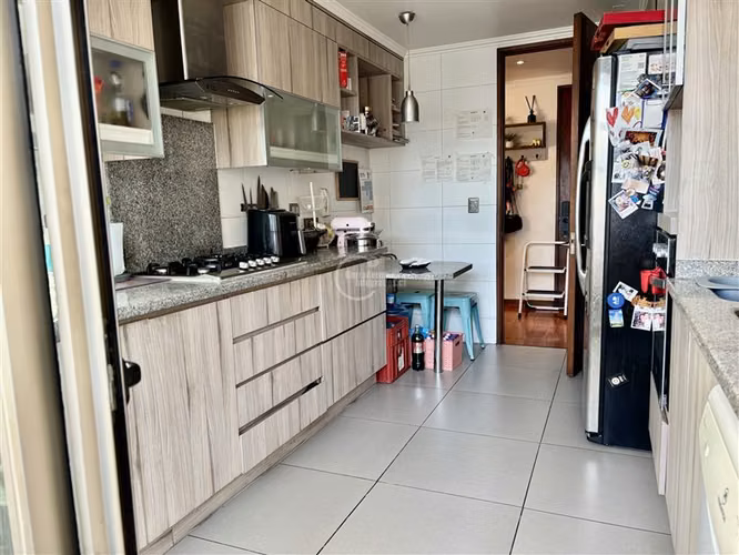 Departamento en venta de 3 dorm. Las Condes, piscina