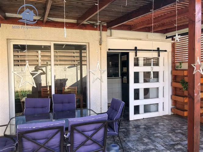 Casa en venta de 3D3B cercana metrotren Linderos en Buín