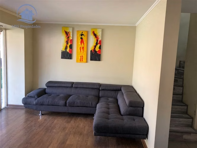 Casa en venta de 3D3B cercana metrotren Linderos en Buín