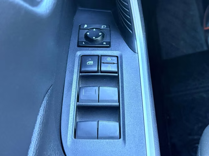 Toyota Rav4  2.0 LE 4X2 CVT AT 5P 2025 - Imagen 19
