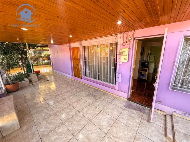 Amplia casa 5D/2B 4 est. con dpto independiente San Bernardo