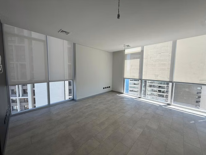 SE ARRIENDA OFICINA AV. EDMUNDO ELUCHANS INCLUYE 1E Y 1B