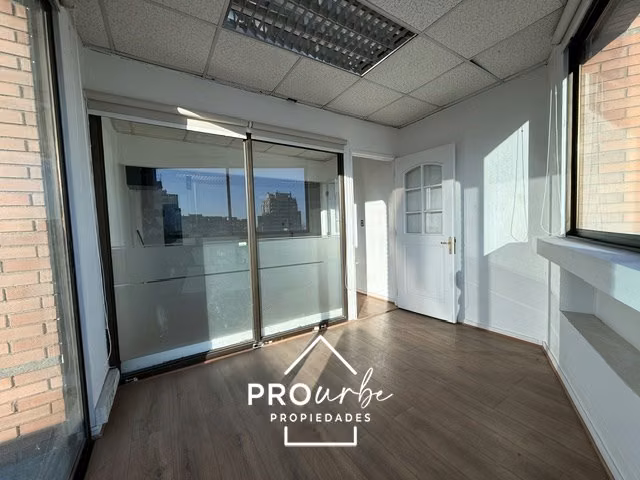 Oficina piso completo. 10 estac. Rosario Sur/Metro Manquehue - Imagen 18