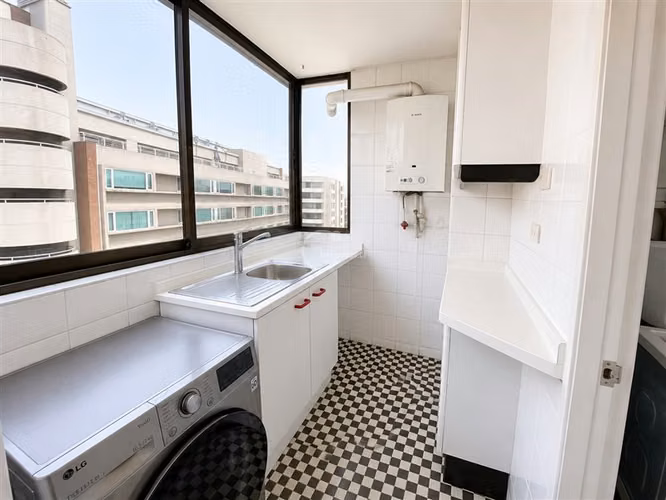 Departamento en venta de 4 dorm. en Vitacura