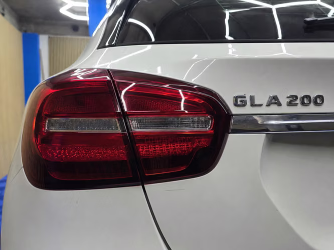 MERCEDES BENZ GLA 200  1.6 DCT   AUTOMATICO 2021