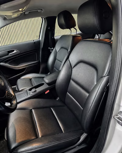 MERCEDES BENZ GLA 200  1.6 DCT   AUTOMATICO 2021
