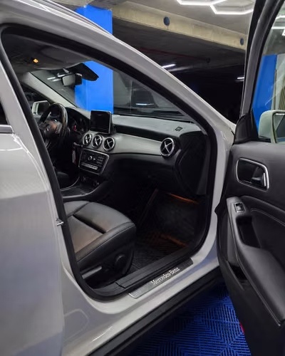 MERCEDES BENZ GLA 200  1.6 DCT   AUTOMATICO 2021