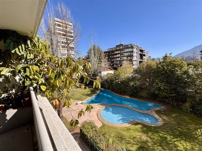 Amplio Depto 167m, 3 dorm + servicios y Vista Norte, Kennedy