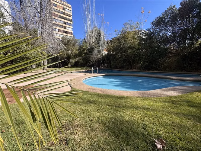 Amplio Depto 167m, 3 dorm + servicios y Vista Norte, Kennedy