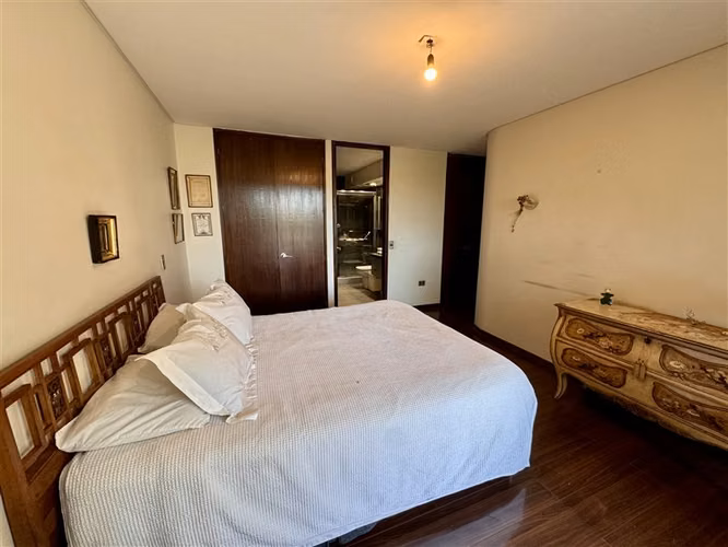 Amplio Depto 167m, 3 dorm + servicios y Vista Norte, Kennedy