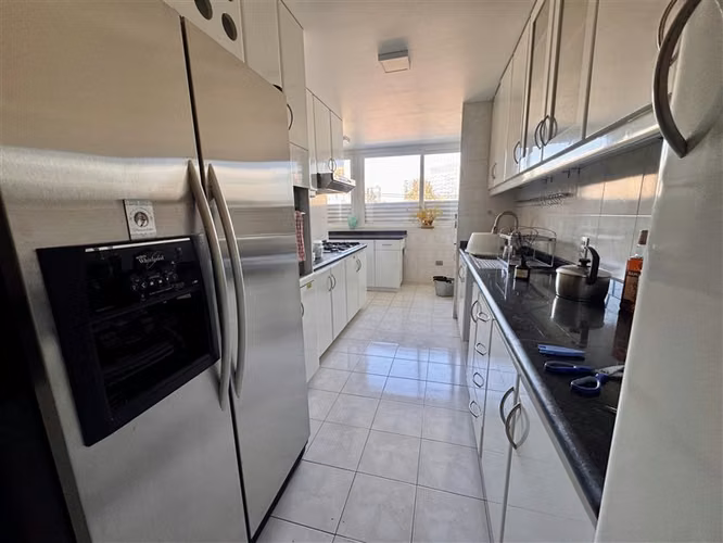 Amplio Depto 167m, 3 dorm + servicios y Vista Norte, Kennedy