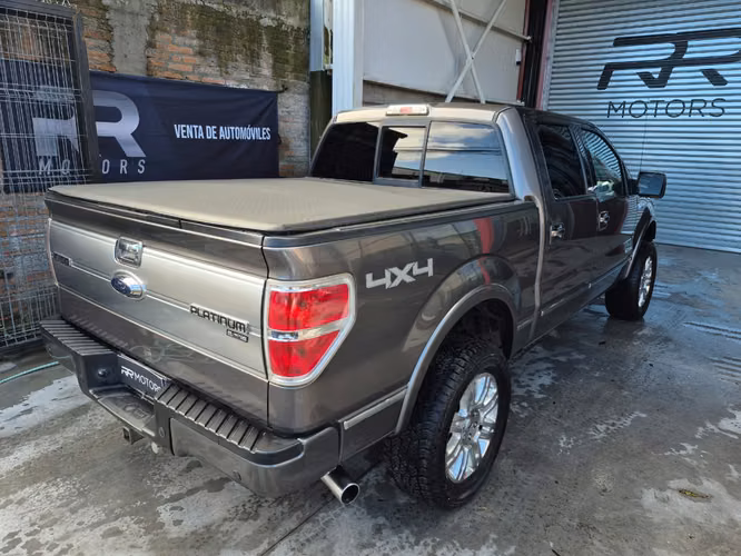 2015 Ford F-150 Platinum 3.5 4x4 AT 4P