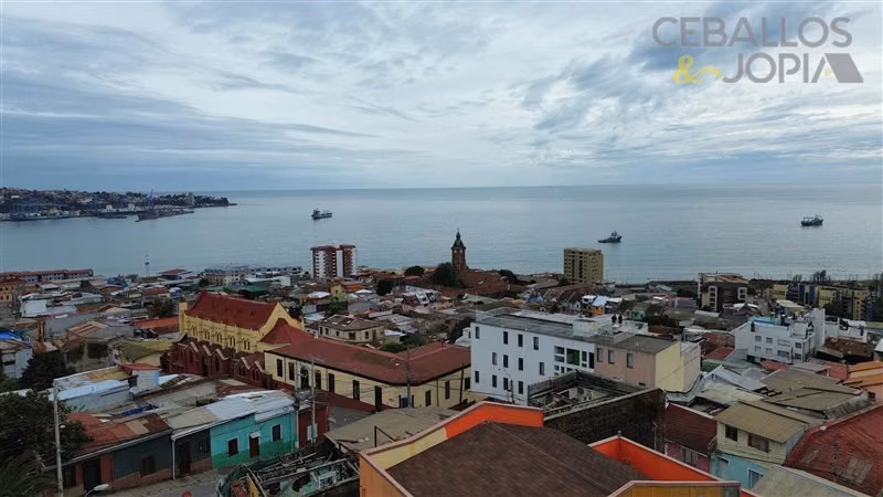 Casa en venta de 4 dorm. en Valparaíso