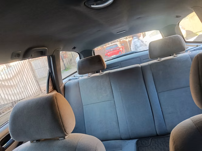 CHEVROLET OPTRA LS 1.6 STATION WAGON PLATEADO 2010 - Imagen 7