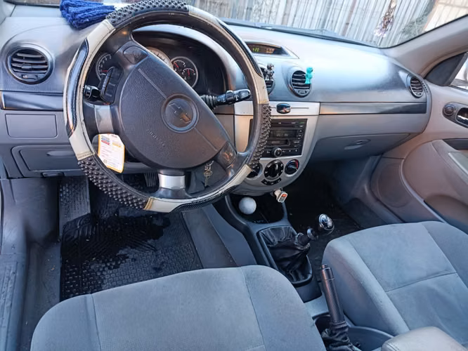CHEVROLET OPTRA LS 1.6 STATION WAGON PLATEADO 2010 - Imagen 6