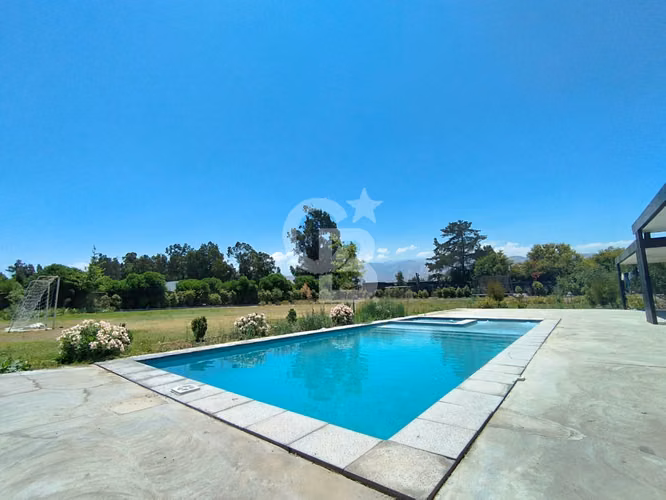 Casa 1 Piso Los Nogales | Piscina, Jacuzzi y 5 Dormitorios