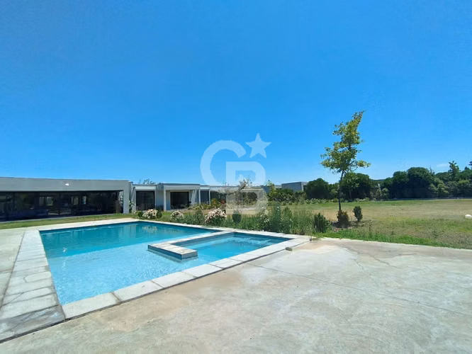 Casa 1 Piso Los Nogales | Piscina, Jacuzzi y 5 Dormitorios