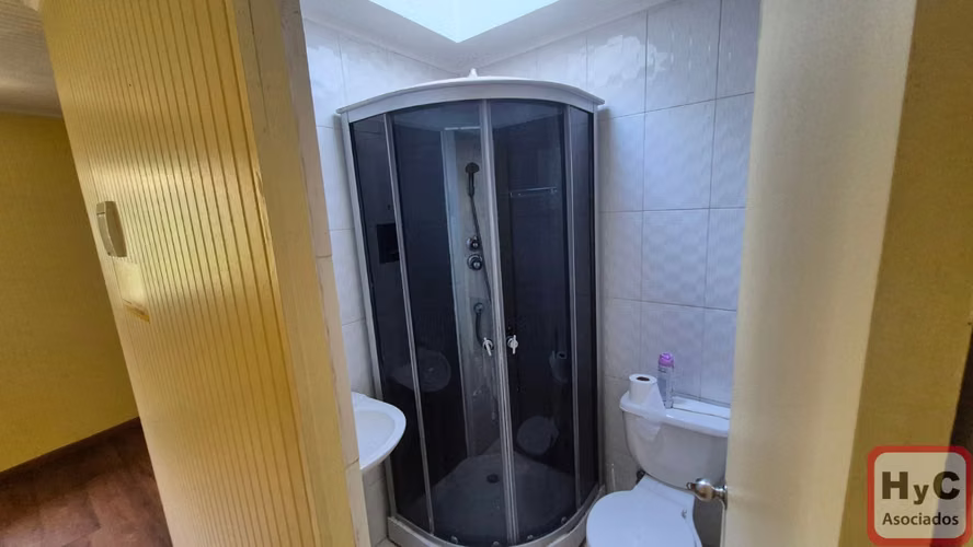 Arriendo oficinas en Quilicura 8 privados 9-B y 2- E metro lo Cruzat.