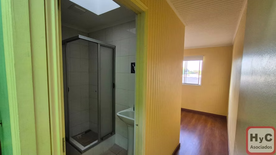 Arriendo oficinas en Quilicura 8 privados 9-B y 2- E metro lo Cruzat.