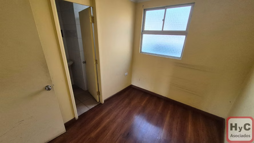 Arriendo oficinas en Quilicura 8 privados 9-B y 2- E metro lo Cruzat.