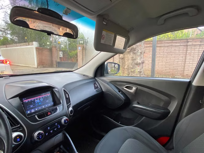 Hyundai Tucson 2012 AT