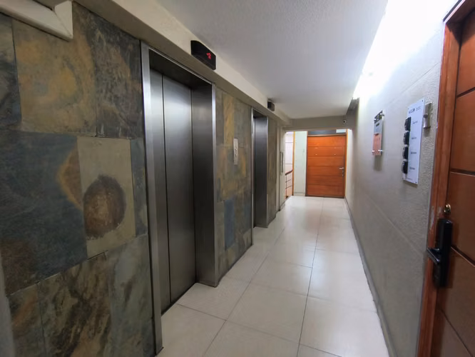 Se Arrienda Oficina Metro Alcántara Las Condes