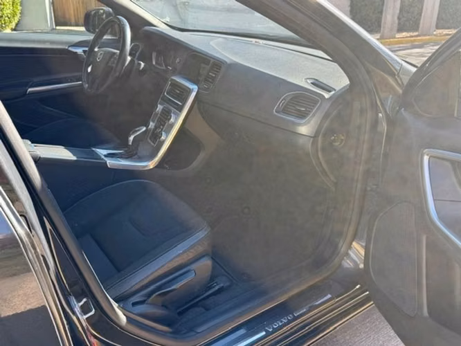 VOLVO S60 D2 COMFORT - 2016 | 2820
