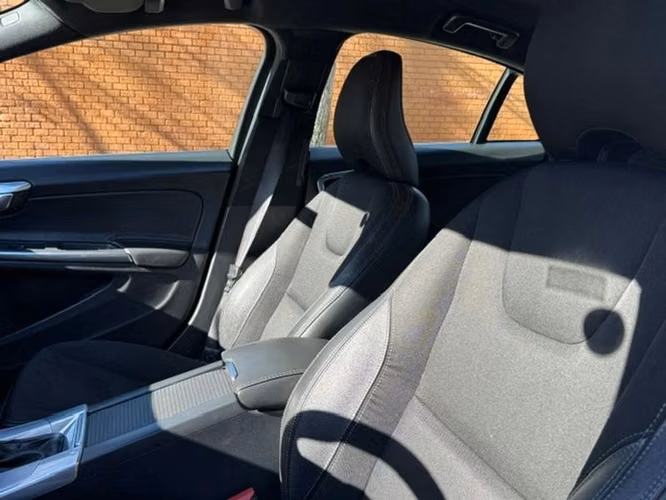 VOLVO S60 D2 COMFORT - 2016 | 2820