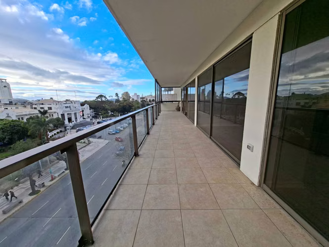 Departamento tipo penthouse frente al Casino (177932)