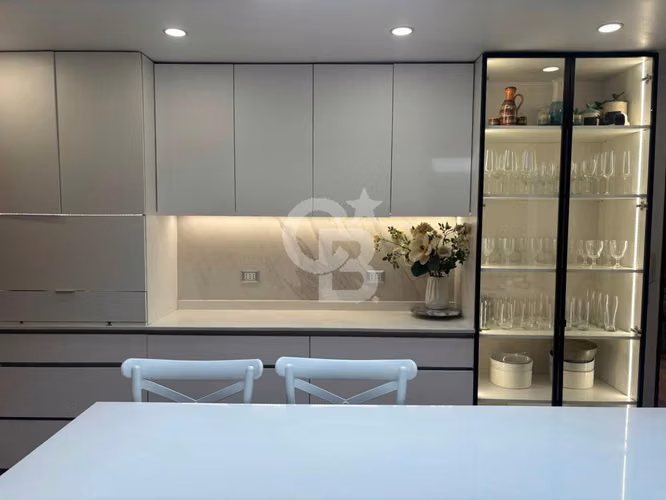 Espectacular casa Remodelada en Condominio con Conectividad