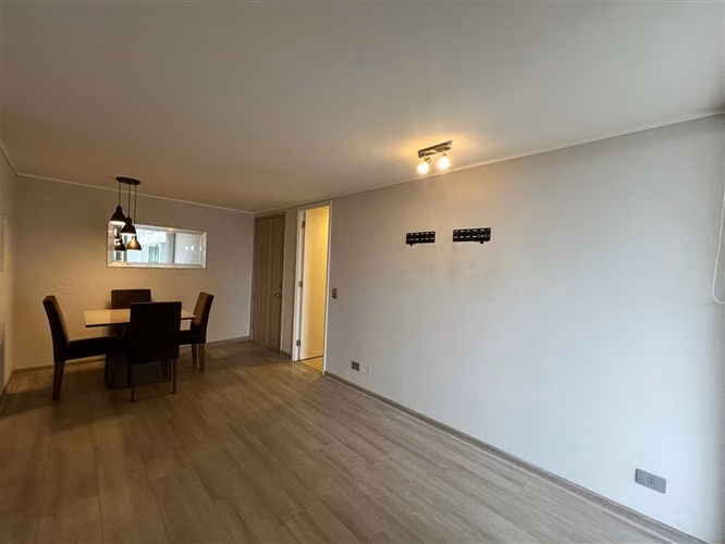 Departamento en arriendo de 2 dorm. en Macul