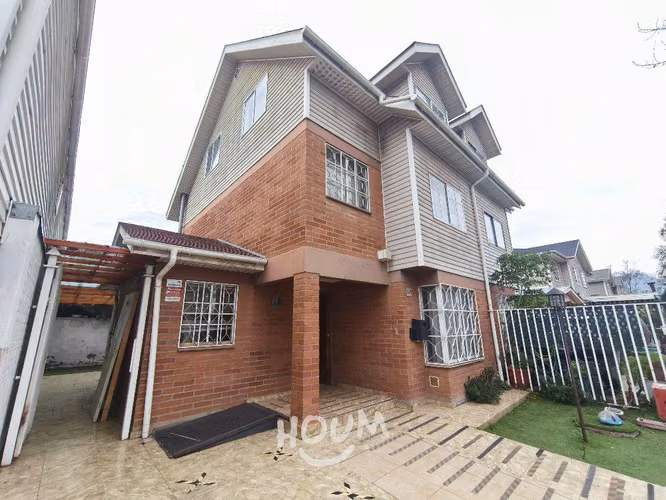 Casa en Avenida Jorge Ross Ossa