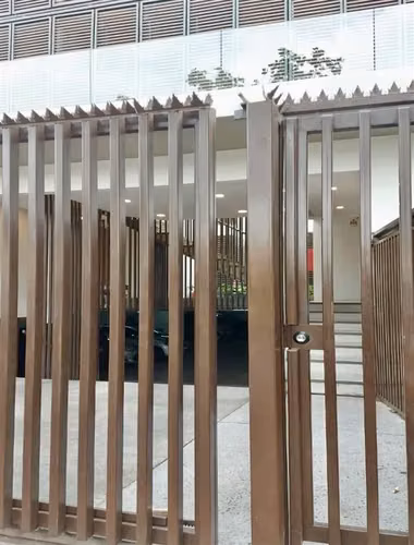 Thownhouse Triple , impecable, 3D, 3B, 3E,1B, patio, quincho - Imagen 16